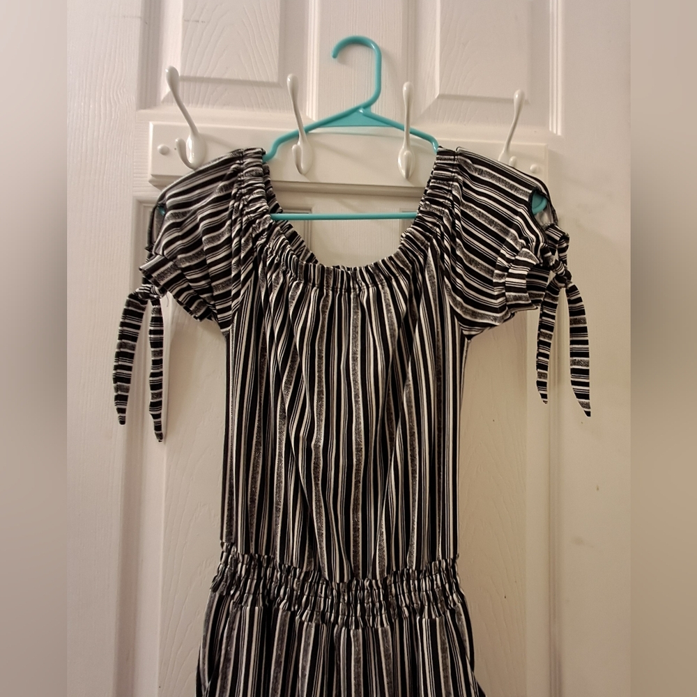 Planet Gold Striped Jumpsuit with pockets, Off the shoulder neckline, size S